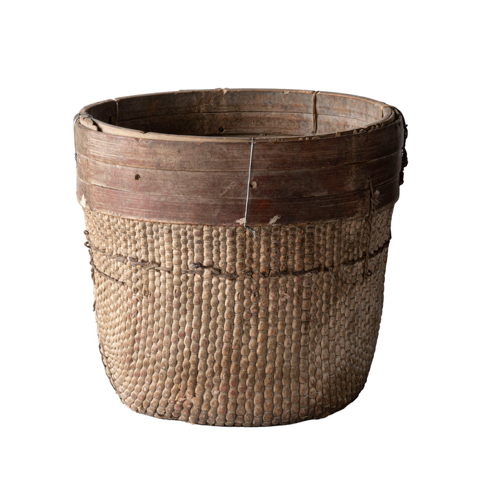 Villagers Willow Basket
