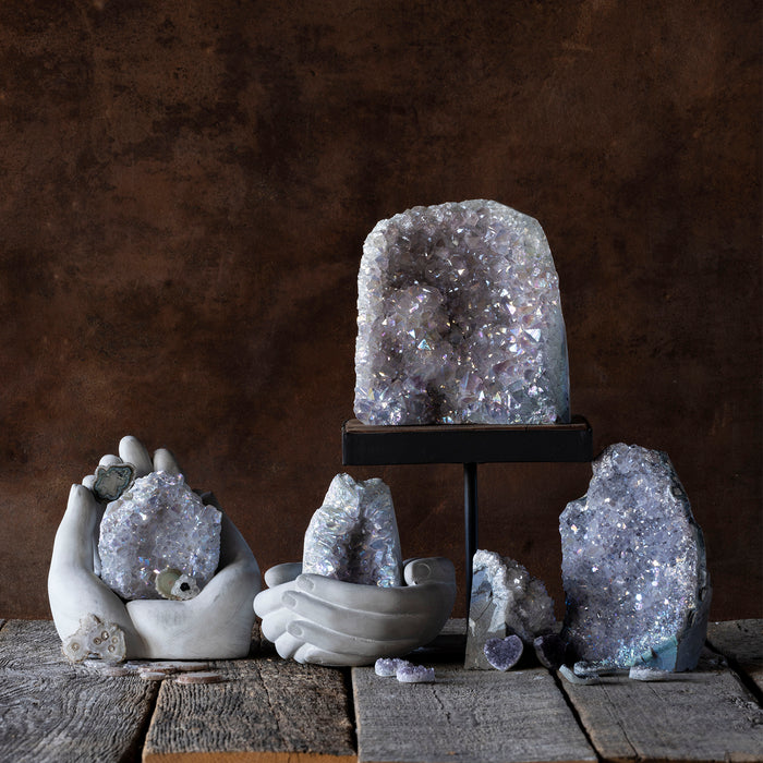 Aura Amethyst Cut Base
