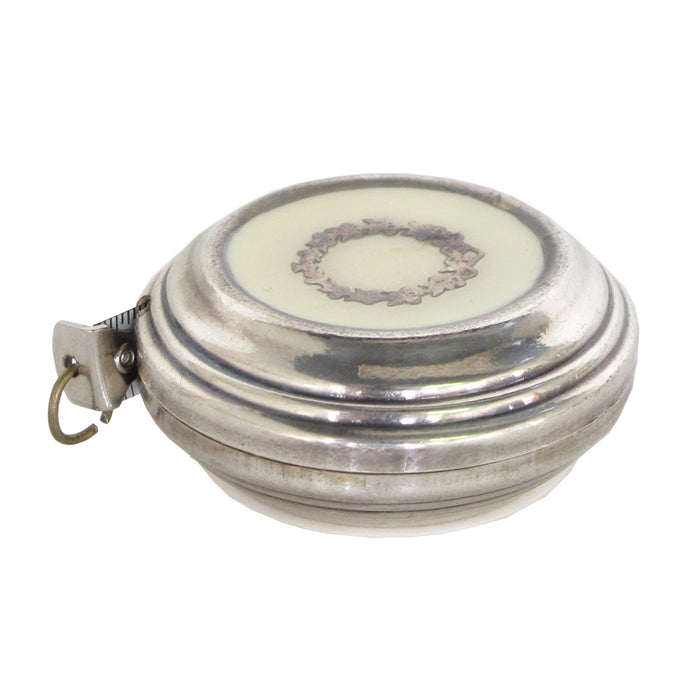 Measuring Tape with Wreath